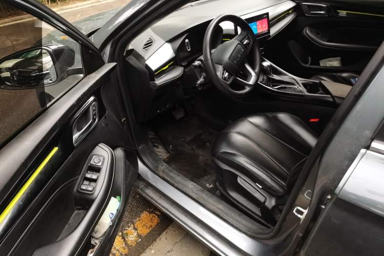 Used Roewe i5 2021 1.5L CVT Diamond Edition Driver Seat