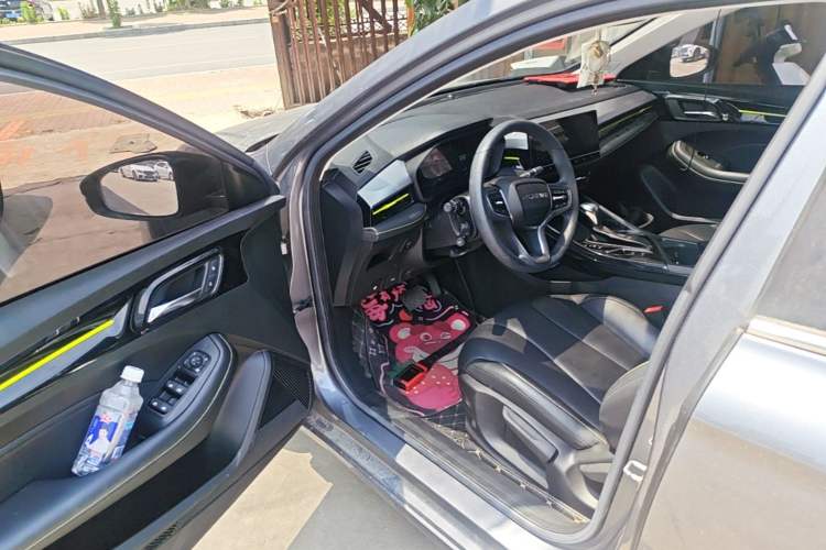 Used Roewe i5 2021 1.5L CVT Diamond Edition Driver Seat