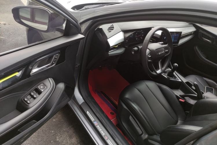 Used Roewe i5 2021 1.5L Manual Diamond Edition Driver Seat