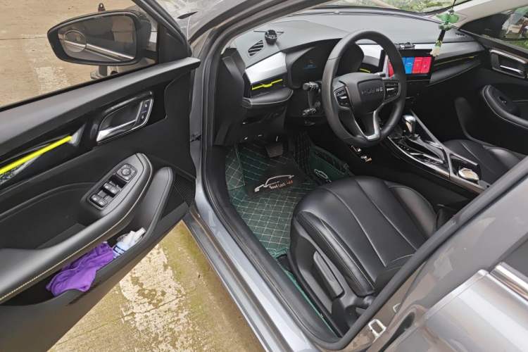 Used Roewe i5 2021 1.5L CVT Diamond Edition Driver Seat