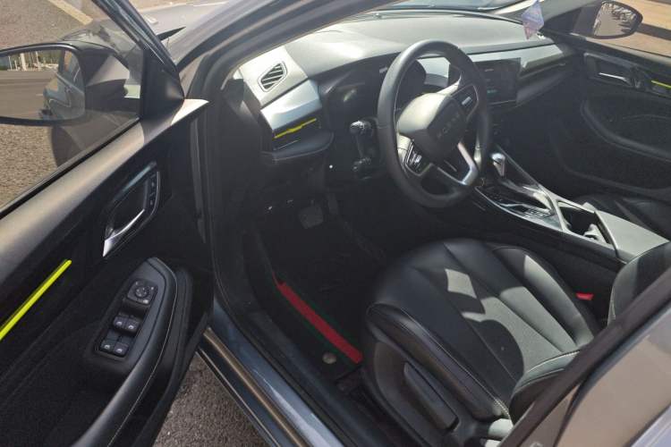 Used Roewe i5 2021 1.5L CVT Diamond Edition Driver Seat