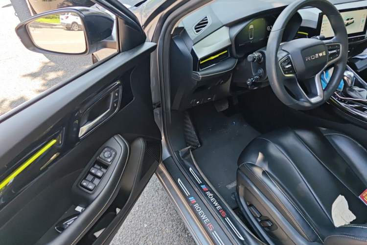 Used Roewe i5 2021 1.5L CVT Starry Edition Driver Seat