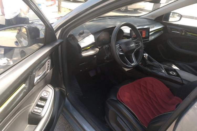 Used Roewe i5 2021 1.5L CVT Diamond Edition Driver Seat