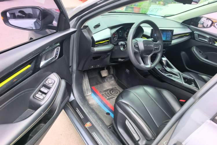 Used Roewe i5 2021 1.5L CVT Platinum Edition Driver Seat
