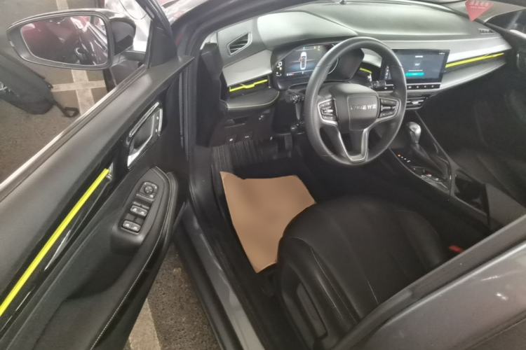 Used Roewe i5 2021 1.5L CVT Diamond Edition Driver Seat