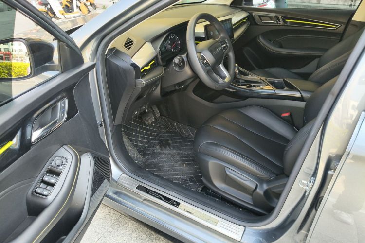 Used Roewe i5 2021 1.5L CVT Platinum Edition Driver Seat
