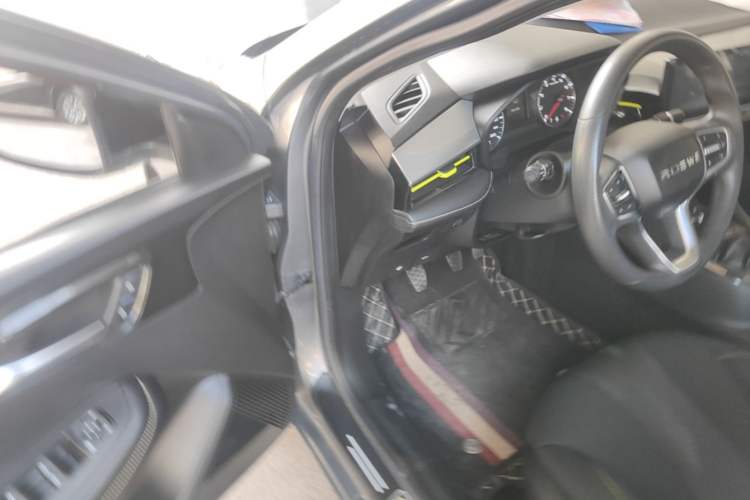 Used Roewe i5 2021 1.5L Manual Platinum Edition Driver Seat