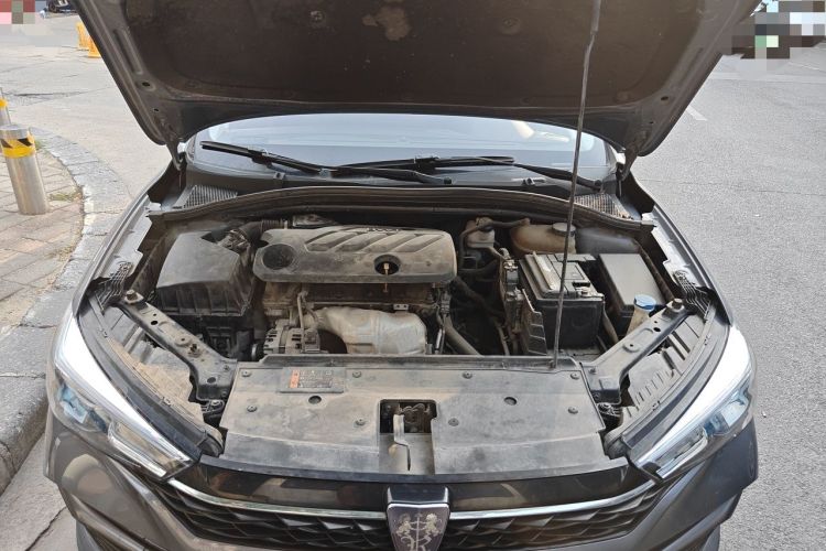 Used Roewe i5 2021 1.5L CVT Diamond Edition Engine Bay