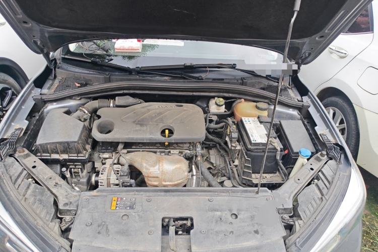 Used Roewe i5 2021 1.5L CVT Diamond Edition Engine Bay