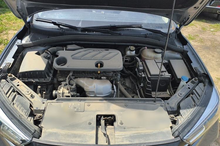 Used Roewe i5 2021 1.5L CVT Diamond Edition Engine Bay