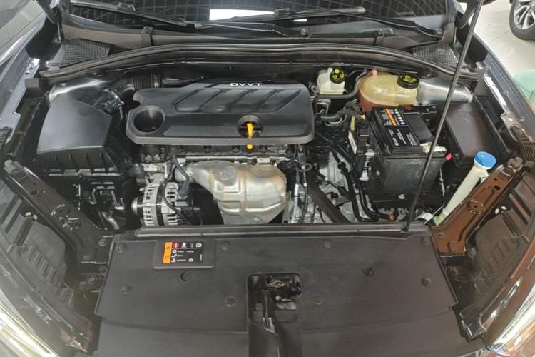 Used Roewe i5 2021 Revised Version 1.5L CVT Diamond Edition Engine Bay