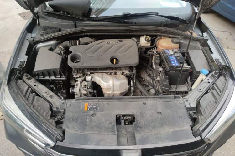 Used Roewe i5 2021 1.5L CVT Starry Edition Engine Bay