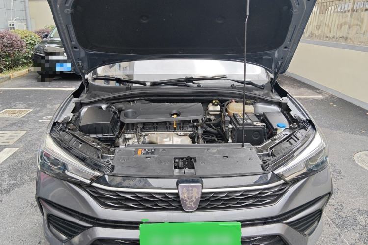Used Roewe i5 2021 1.5L CVT Diamond Edition Engine Bay