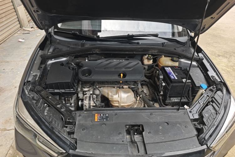 Used Roewe i5 2021 1.5L CVT Diamond Edition Engine Bay