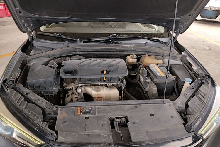 Used Roewe i5 2021 1.5L CVT Diamond Edition Engine Bay
