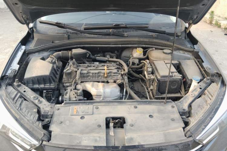 Used Roewe i5 2021 1.5L CVT Platinum Edition Engine Bay