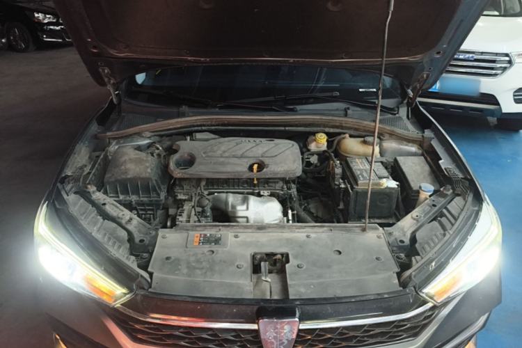 Used Roewe i5 2021 1.5L CVT Diamond Edition Engine Bay