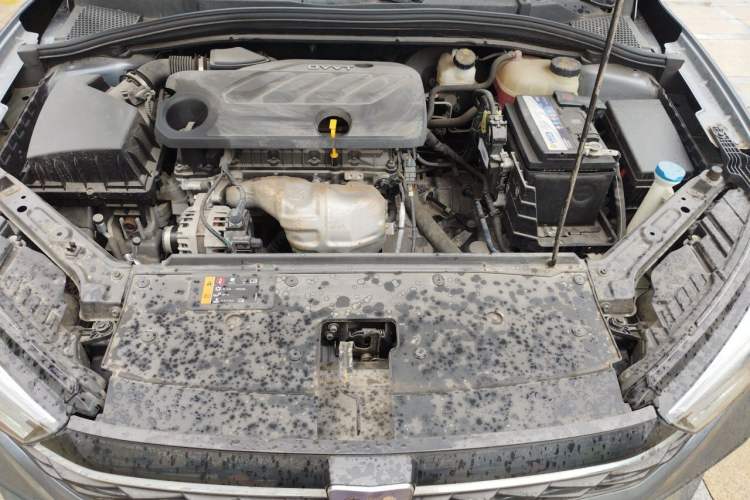 Used Roewe i5 2021 1.5L CVT Diamond Edition Engine Bay