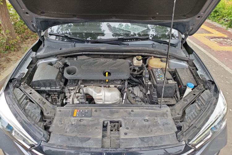 Used Roewe i5 2021 1.5L CVT Diamond Edition Engine Bay