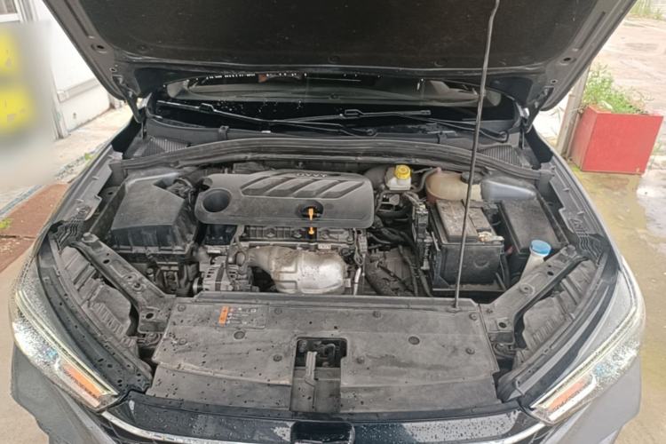 Used Roewe i5 2021 Revised Version 1.5L CVT Diamond Edition Engine Bay