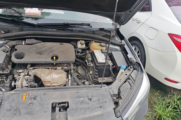 Used Roewe i5 2021 1.5L CVT Diamond Edition Engine Bay Left