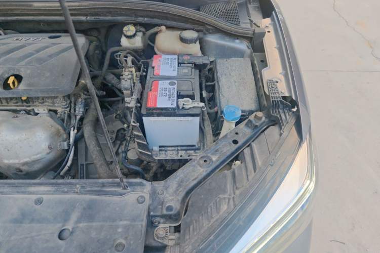 Used Roewe i5 2021 1.5L CVT Starry Edition Engine Bay Left