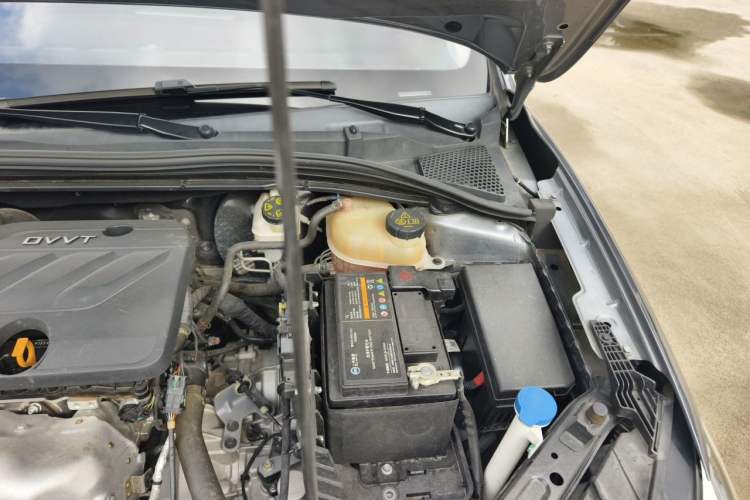 Used Roewe i5 2021 1.5L CVT Diamond Edition Engine Bay Left