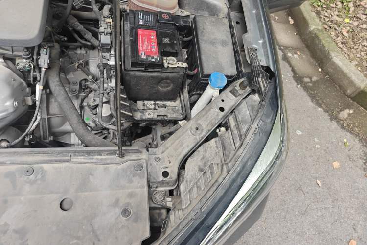 Used Roewe i5 2021 1.5L CVT Starry Edition Engine Bay Left