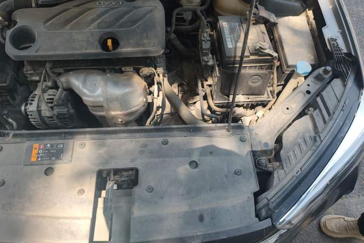 Used Roewe i5 2021 1.5L CVT Diamond Edition Engine Bay Left