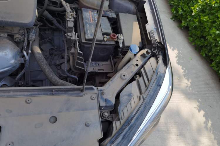 Used Roewe i5 2021 1.5L CVT Diamond Edition Engine Bay Left