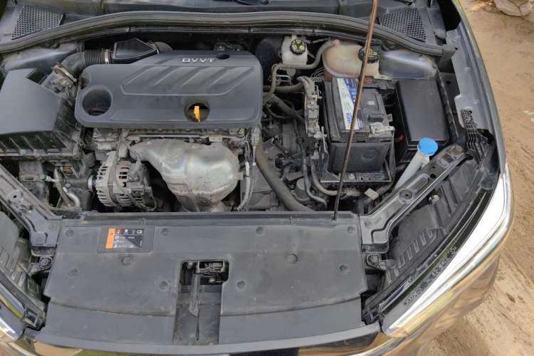 Used Roewe i5 2021 Revised Version 1.5L CVT Diamond Edition Engine Bay Left