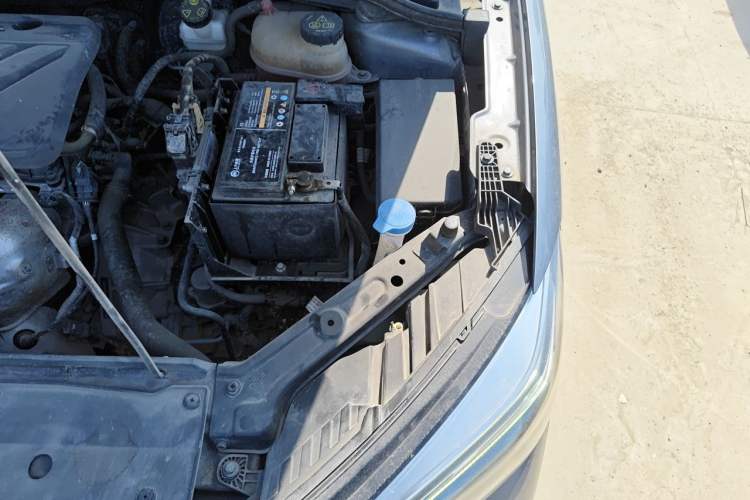 Used Roewe i5 2021 1.5L CVT Diamond Edition Engine Bay Left