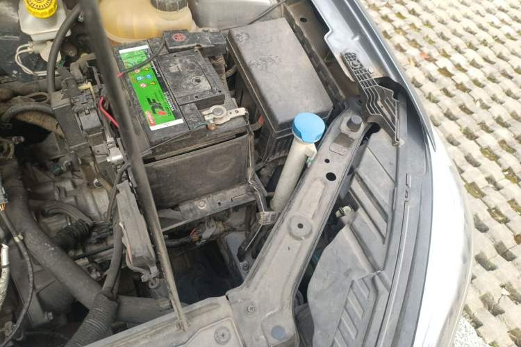 Used Roewe i5 2021 1.5L Manual Platinum Edition Engine Bay Left