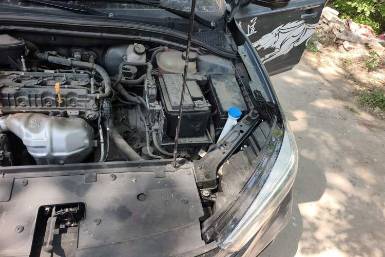 Used Roewe i5 2021 1.5L CVT Diamond Edition Engine Bay Left