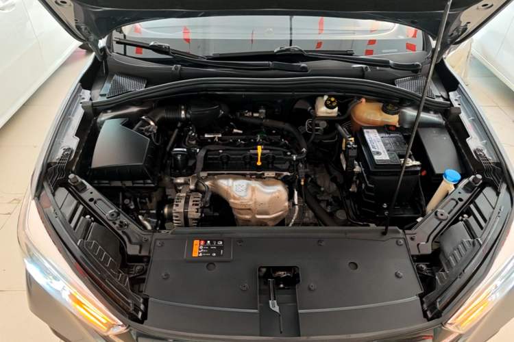 Used Roewe i5 2021 1.5L CVT Platinum Edition Engine Bay