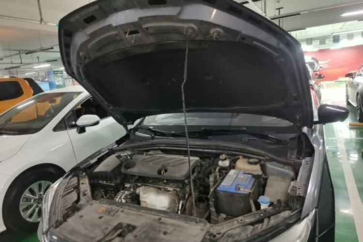 Used Roewe i5 2021 1.5L CVT Diamond Edition Engine Bay
