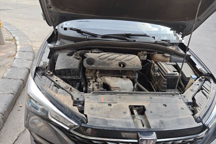 Used Roewe i5 2021 1.5L CVT Diamond Edition Engine Bay Right