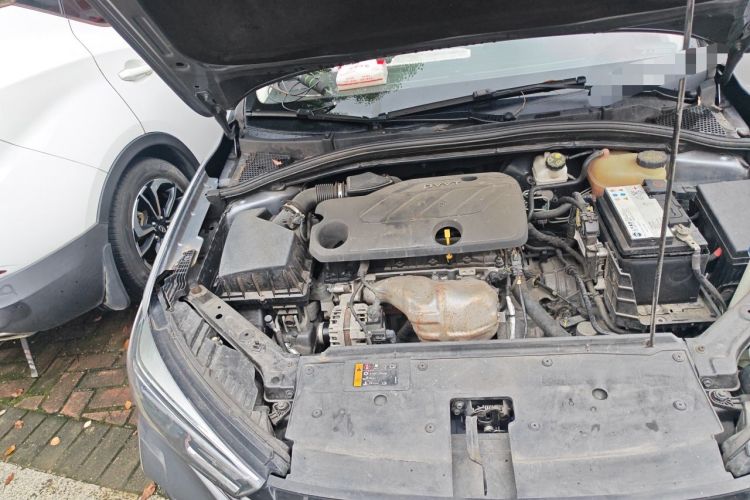 Used Roewe i5 2021 1.5L CVT Diamond Edition Engine Bay Right