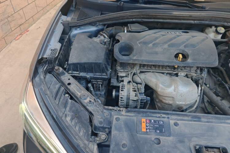 Used Roewe i5 2021 1.5L CVT Starry Edition Engine Bay Right