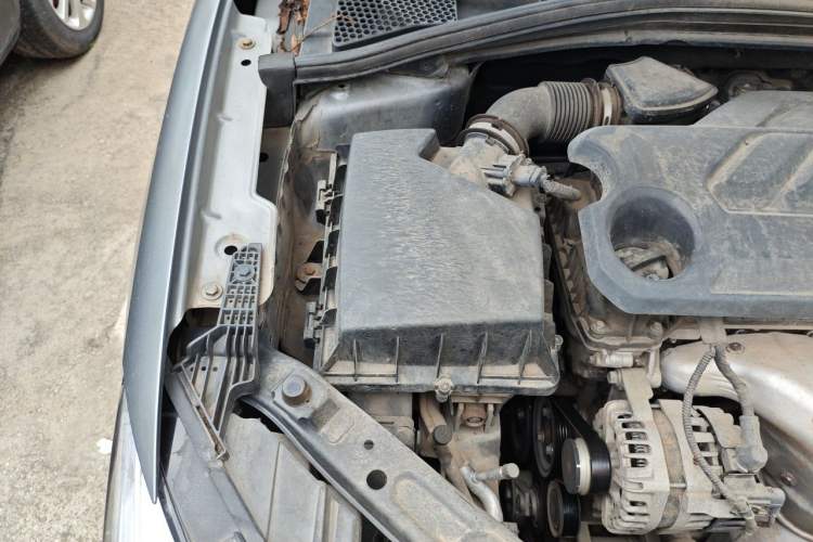 Used Roewe i5 2021 1.5L CVT Diamond Edition Engine Bay Right