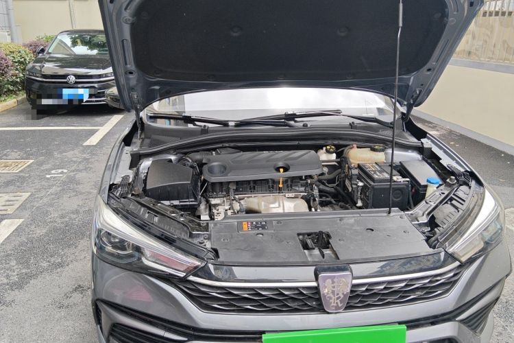 Used Roewe i5 2021 1.5L CVT Diamond Edition Engine Bay Right