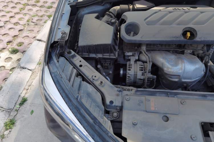 Used Roewe i5 2021 1.5L CVT Diamond Edition Engine Bay Right