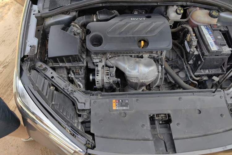 Used Roewe i5 2021 Revised Version 1.5L CVT Diamond Edition Engine Bay Right
