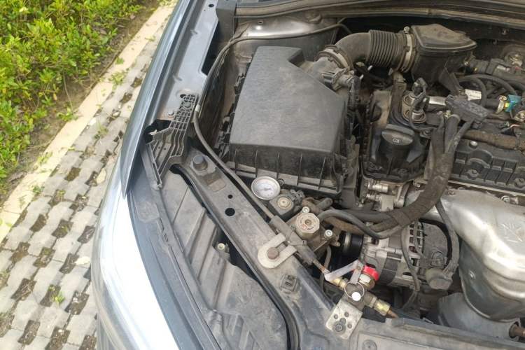 Used Roewe i5 2021 1.5L Manual Platinum Edition Engine Bay Right