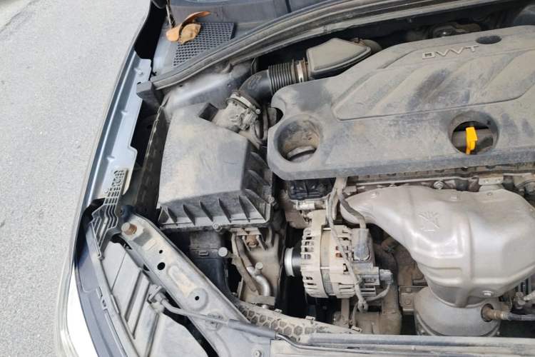 Used Roewe i5 2021 1.5L CVT Diamond Edition Engine Bay Right