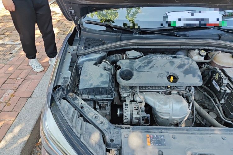 Used Roewe i5 2021 1.5L CVT Starry Edition Engine Bay Right