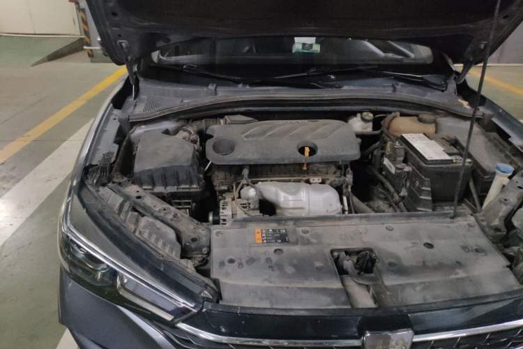 Used Roewe i5 2021 1.5L CVT Diamond Edition Engine Bay Right