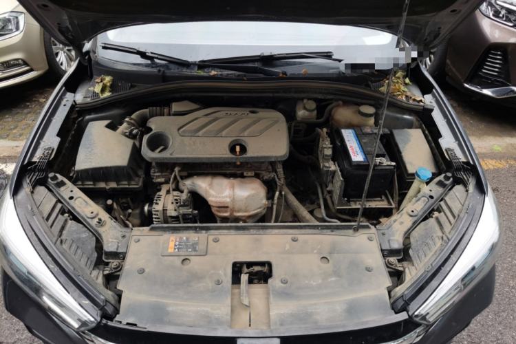 Used Roewe i5 2021 1.5L CVT Diamond Edition Engine Bay