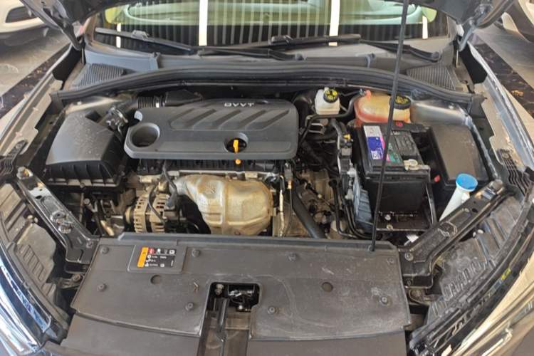 Used Roewe i5 2021 1.5L CVT Diamond Edition Engine Bay