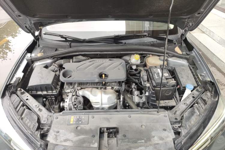 Used Roewe i5 2021 1.5L Manual Diamond Edition Engine Bay
